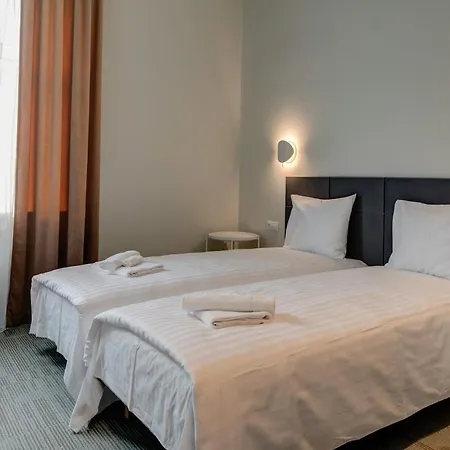 Dandelion Matisa With Free Parking