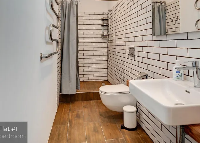 Dandelion Matisa With Free Parking Riga